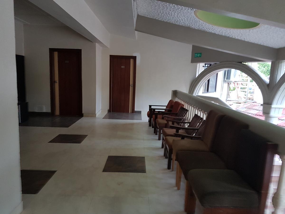 Hotel Savera Palace Mount Abu Bagian luar foto